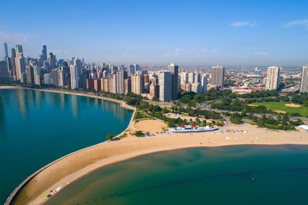 Best Beaches in Chicago (with Photo) 2023 to Visit This Summer 