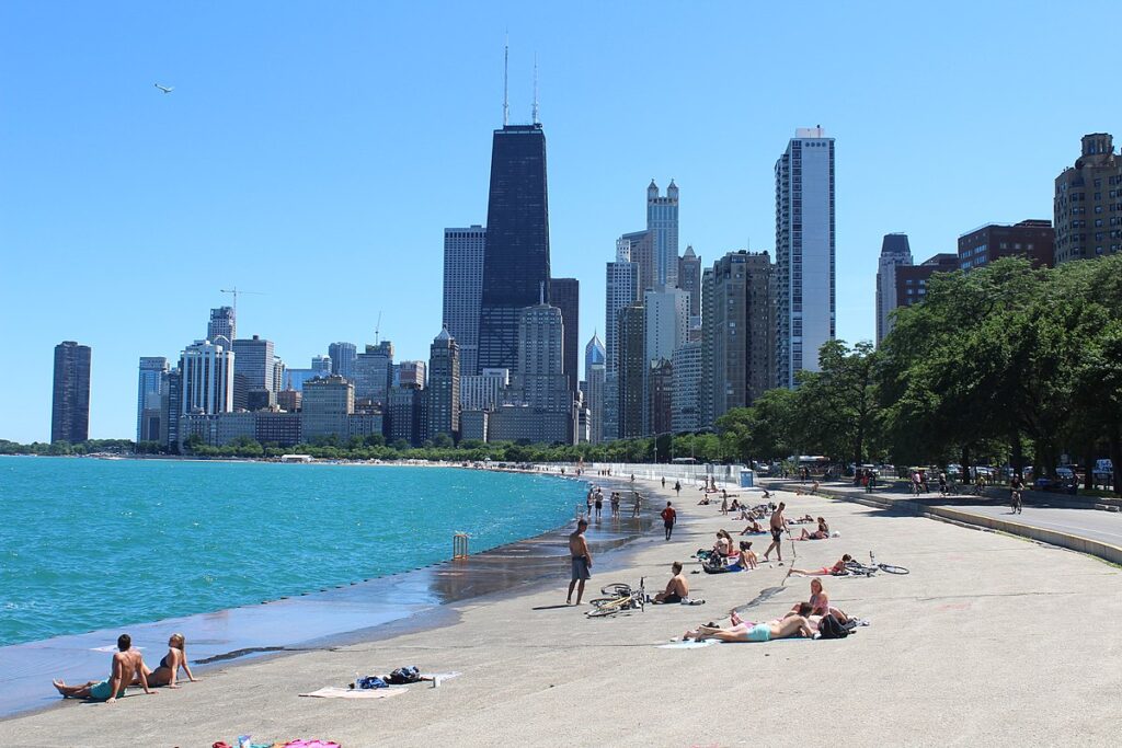 Best Beaches in Chicago (with Photo) 2023 to Visit This Summer