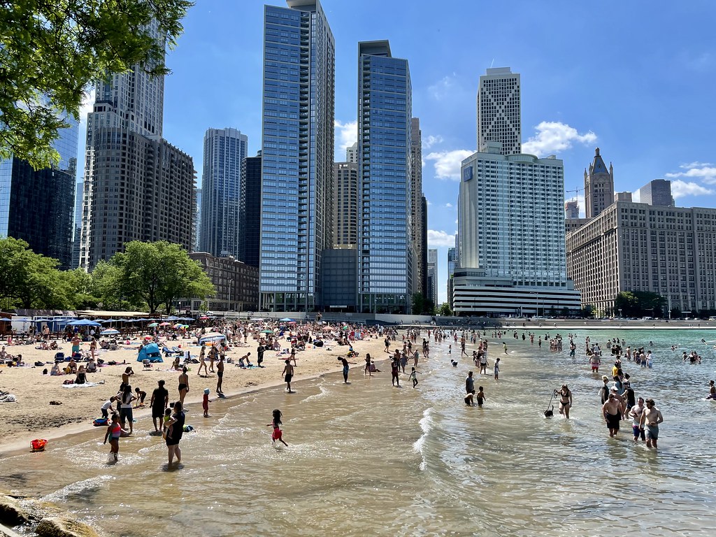 Best Beaches in Chicago (with Photo) 2023 to Visit This Summer